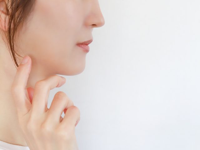 女性の横顔
