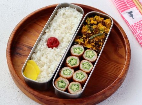星形が映える！「オクラ肉巻き」「かぼちゃの塩昆布和え」2品弁当