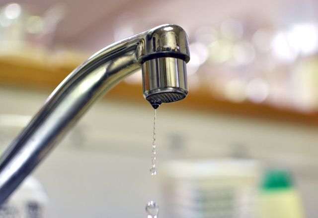 「水が出なくなる」を英語でどう言う？