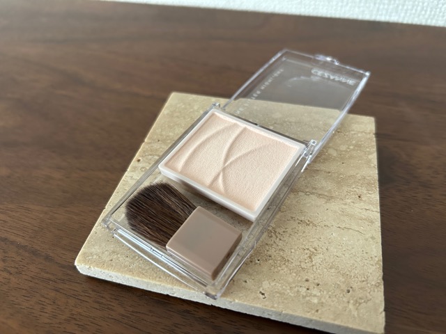 【新作コスメ】700円以下！メイク崩れ予防にぴったり「肌加工パウダー」