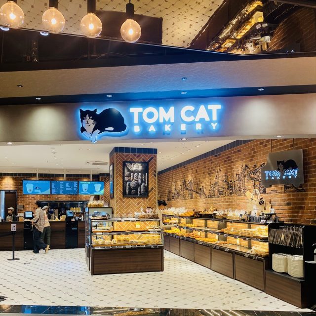 TOM CAT BAKERY 店内