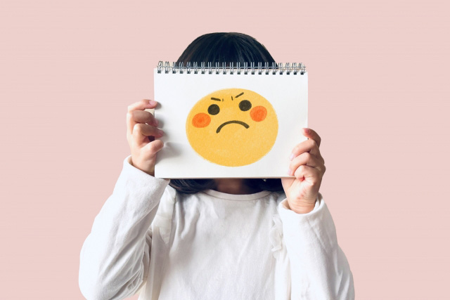 不機嫌 子供