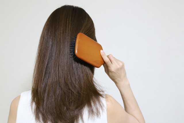 秋の乾燥に負けない！髪にツヤを出す簡単ヘアケア術