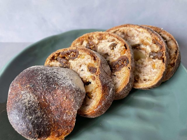食べ応え満点！”ハード系パン”が人気の都内ベーカリー3選