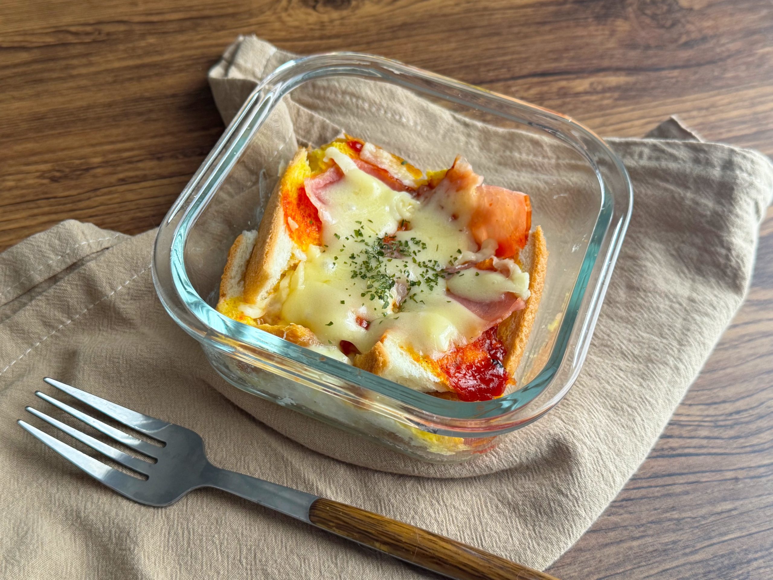  レンジで簡単！お手軽「食パンキッシュ風」レシピ
