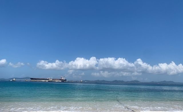 青空と海