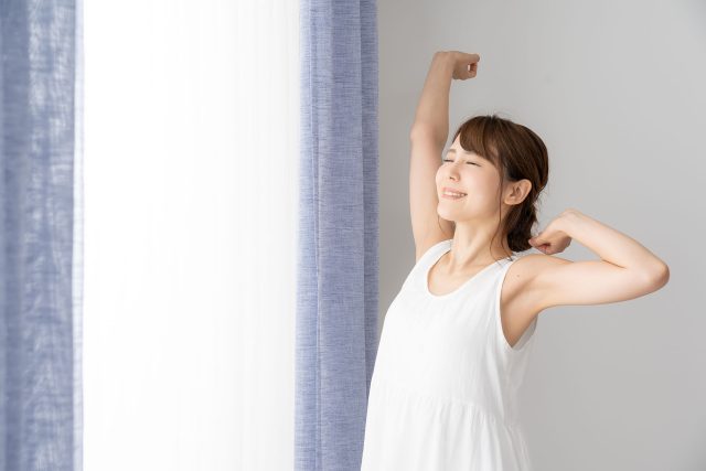 朝の女性