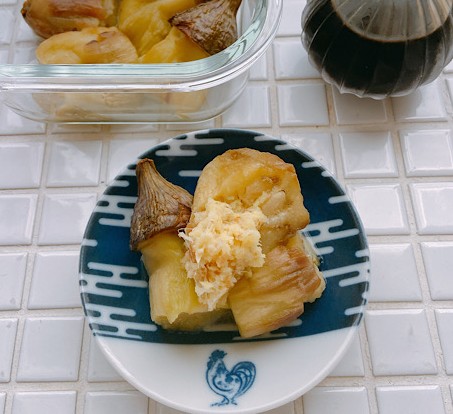 材料1つだけ！冷凍保存もできる『焼き茄子』の作り置きレシピ