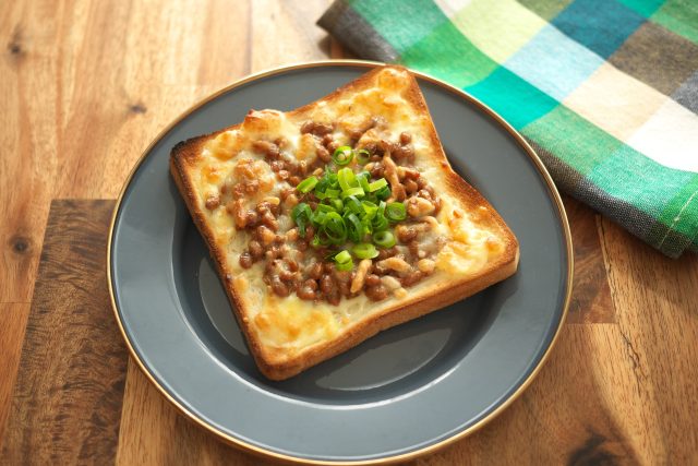 納豆マヨトースト