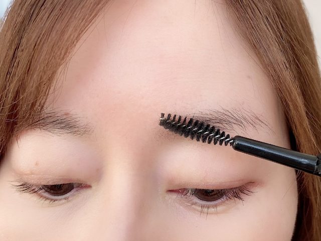 眉メイク