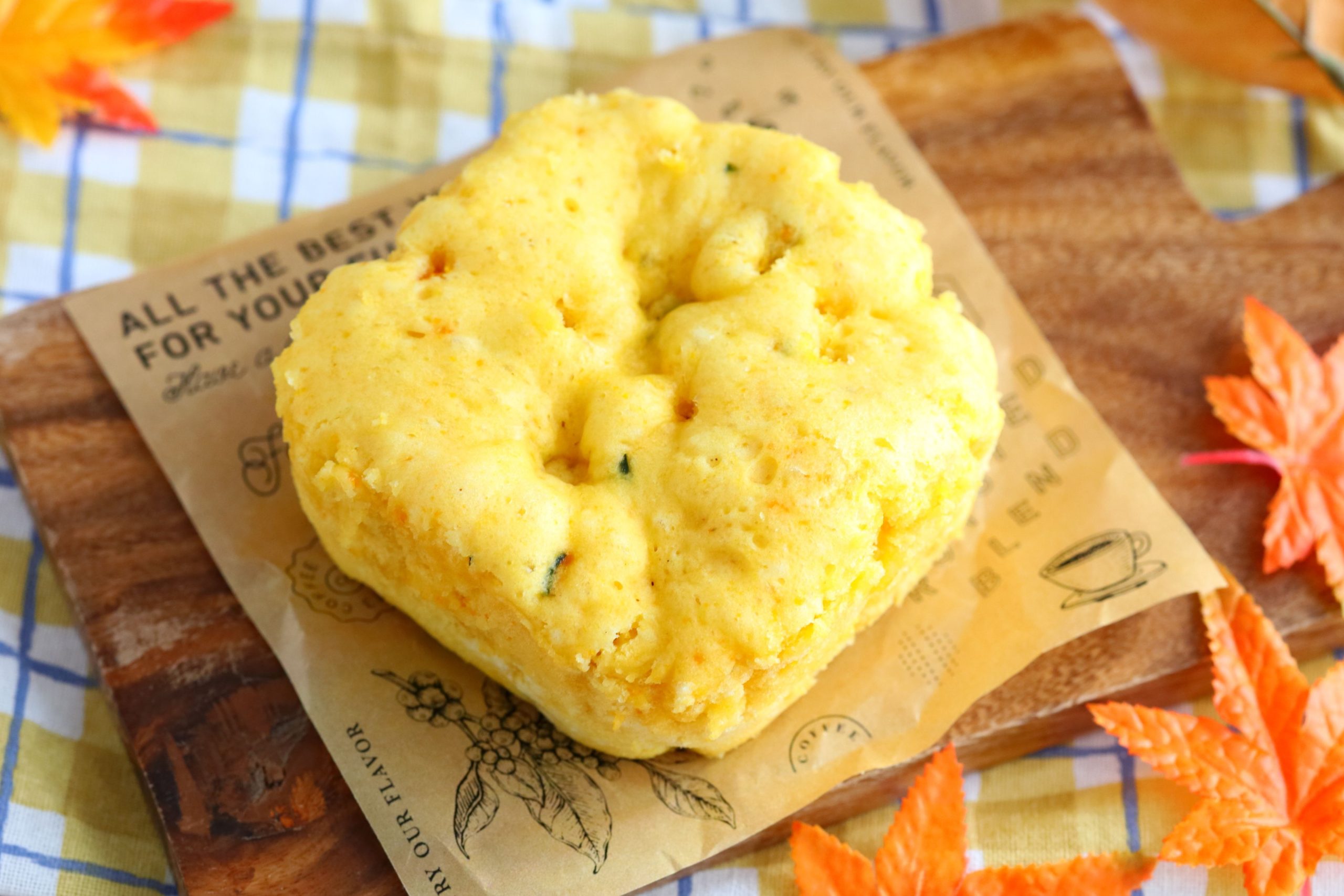 レンジで簡単！甘さ控えめヘルシー「ごろごろかぼちゃ蒸しパン」