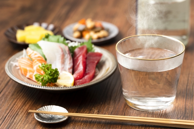 お酒とつまみ