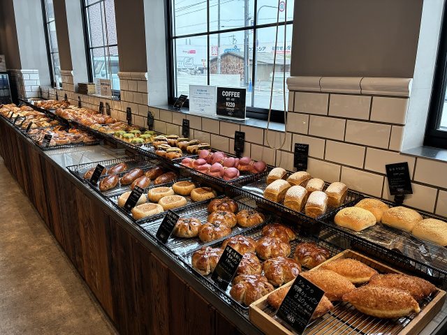 HUG BAKERY店内