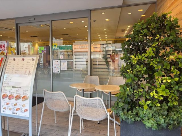 ドトール外観