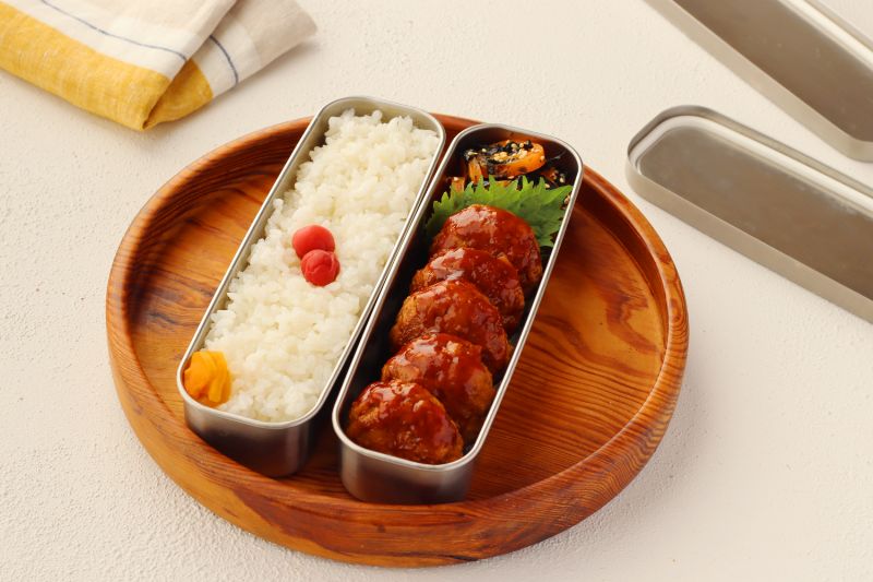卵なしでもふんわり！「豆腐ハンバーグ」「にんじんの海苔バター」2品弁当