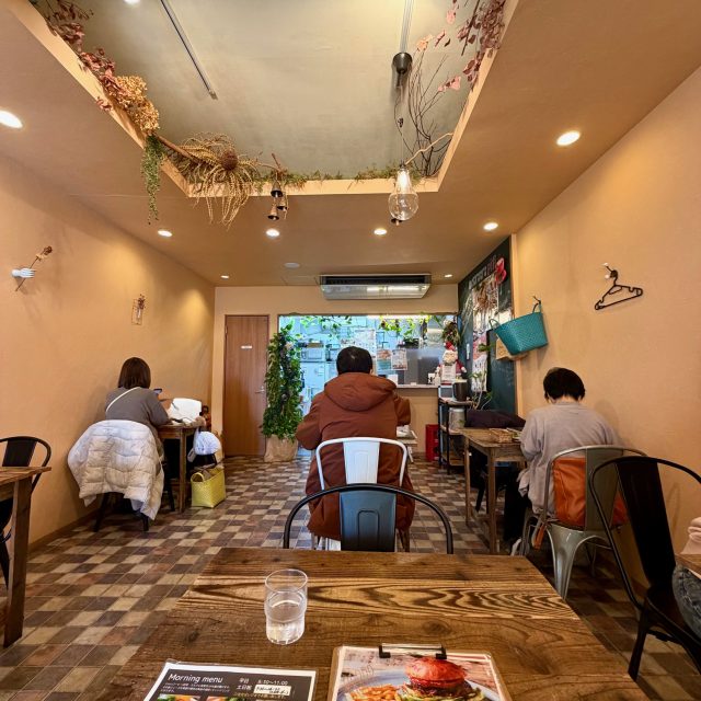 Mauruuru piti(マルルーピティ) 店内