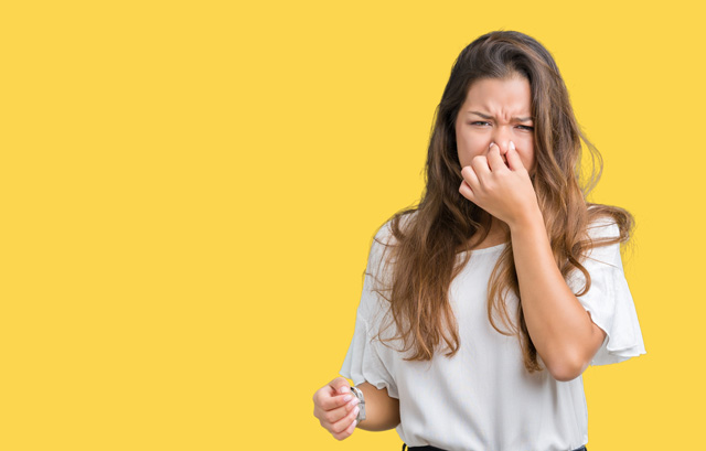 「においがダメでした」を英語で言うと？