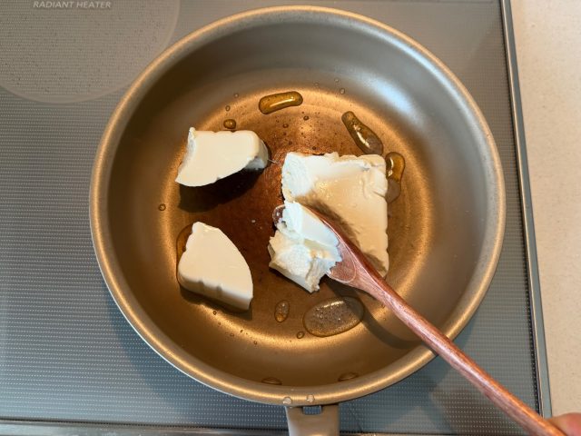豆腐を崩す