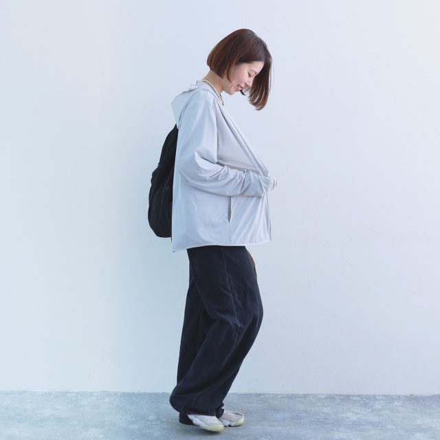 ひんやり 接触冷感 UVカットパーカーのスタイリング