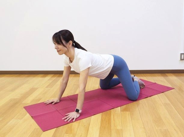 朝90秒ですっきり！座りっぱなしでだるい「股関節」をほぐす簡単ストレッチ