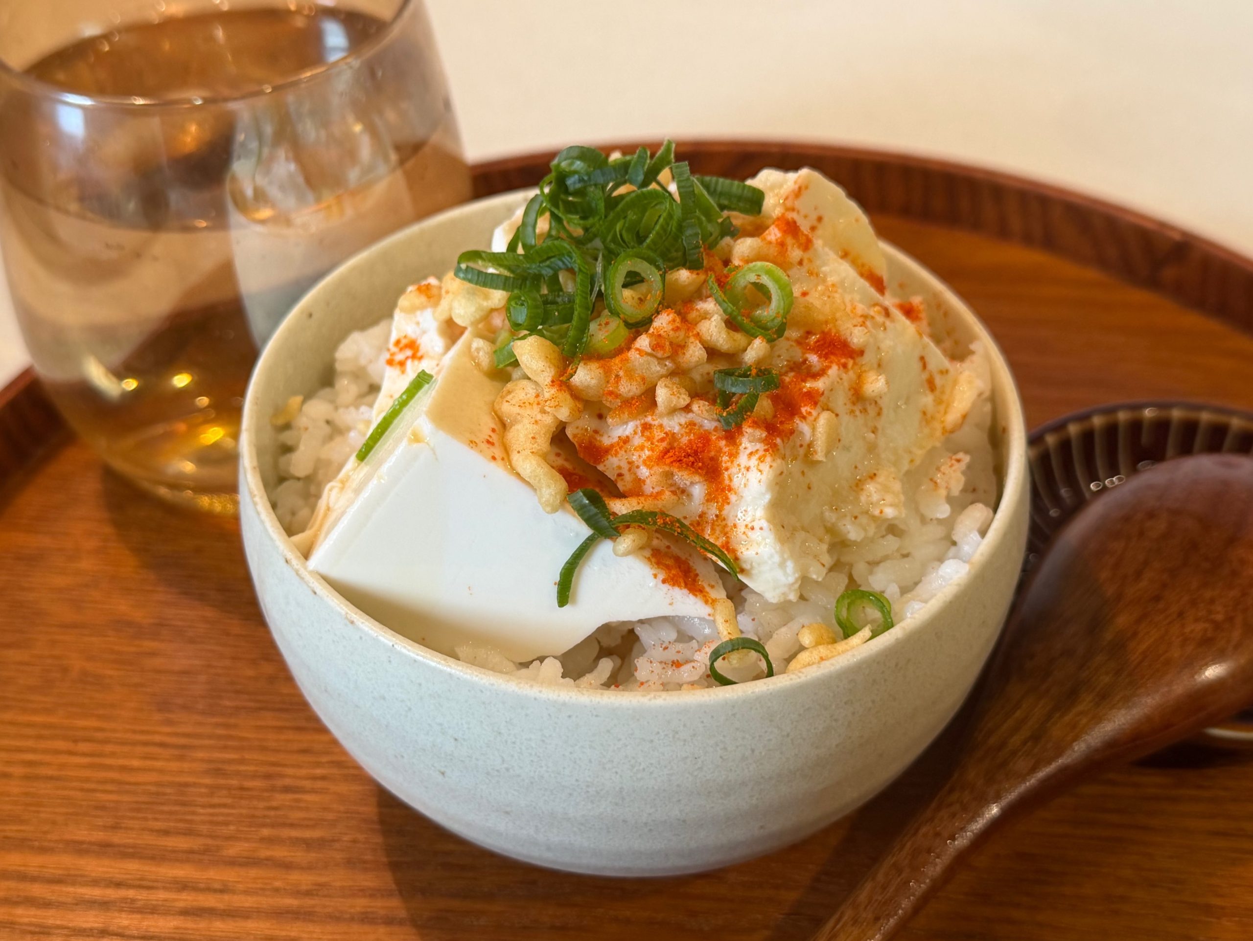 究極の節約！これ一杯で満足「たぬき豆腐丼」