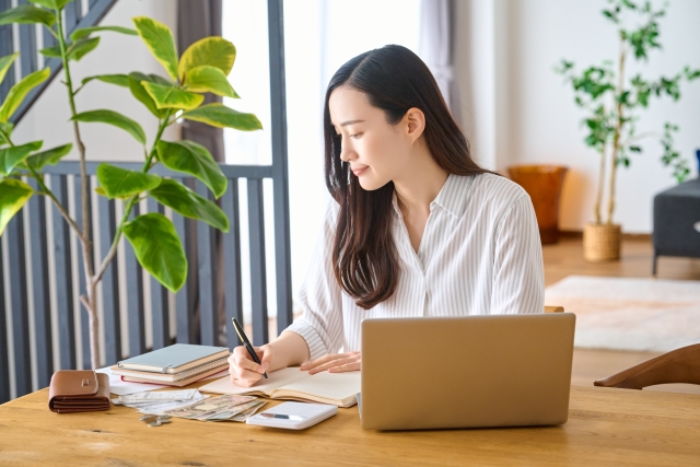 5月は最強の見直し時期！お金が貯まる「家計リセット習慣」