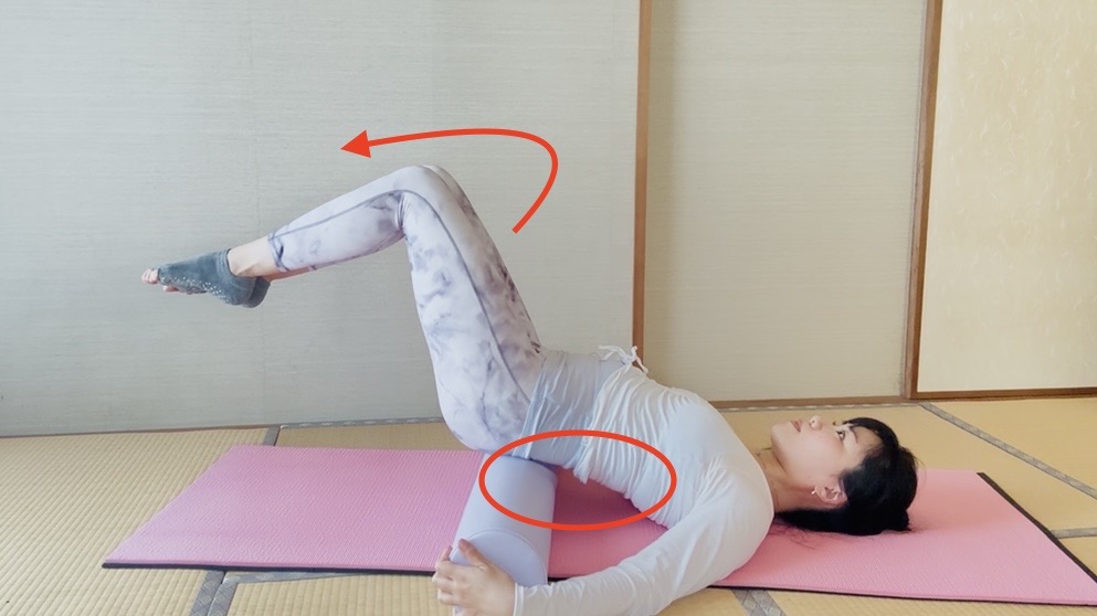 寝たまま1分でくびれ対策！「ウエスト」を引き締める簡単ピラティス