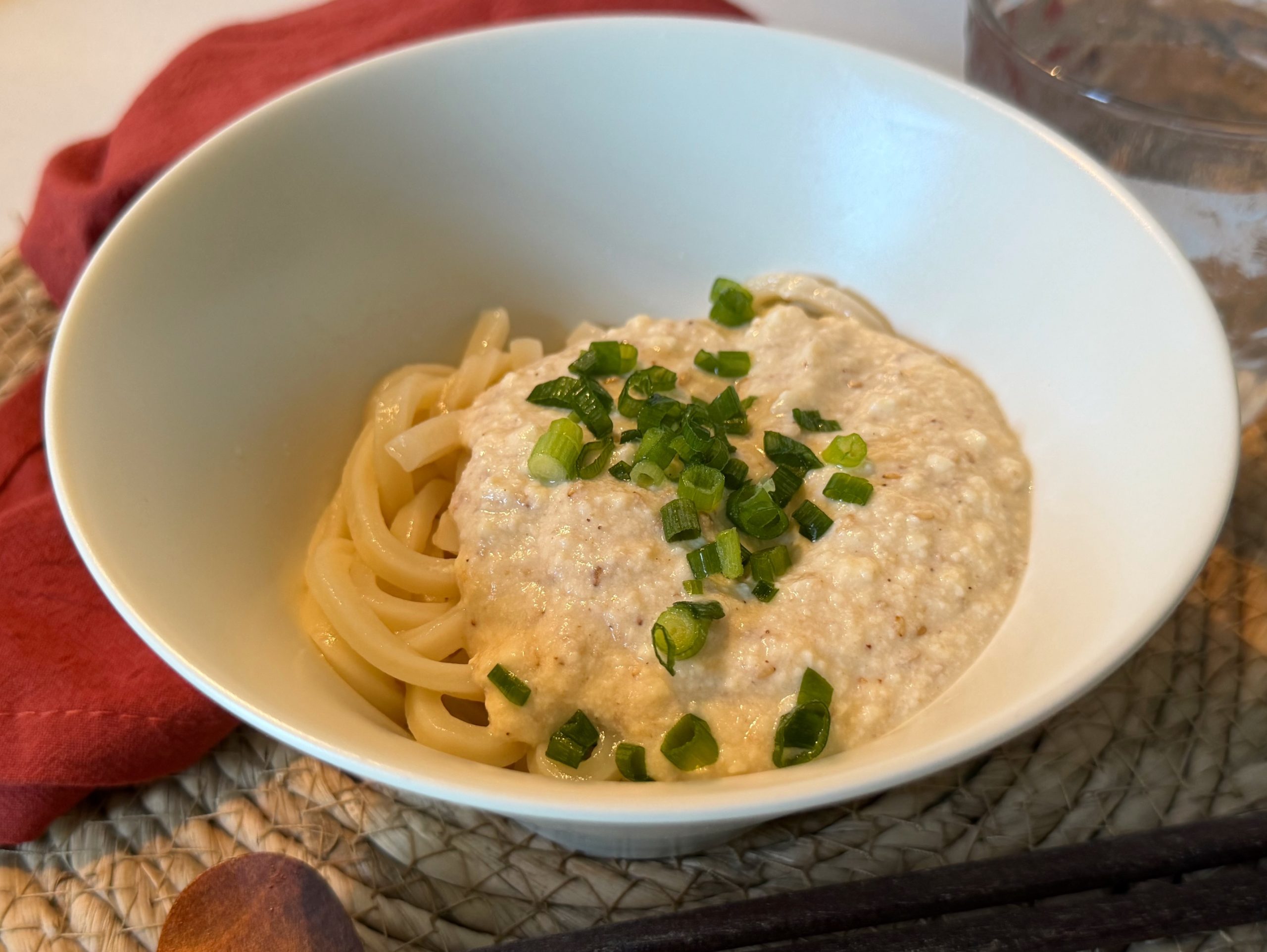 食材2つで大満足！暑い朝に食べたい「濃厚豆腐ごまだれ冷うどん」