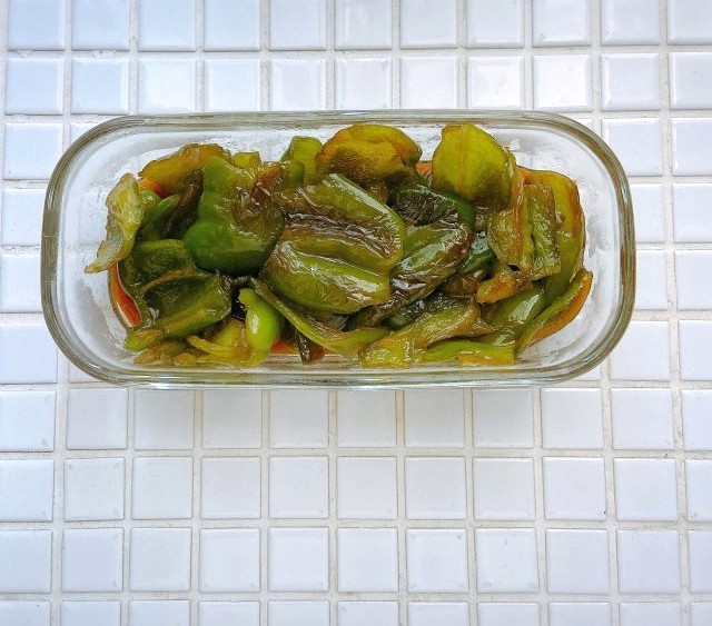 ご飯がすすむ！包丁要らずで簡単『ピーマンの甘辛煮』の作り置きレシピ