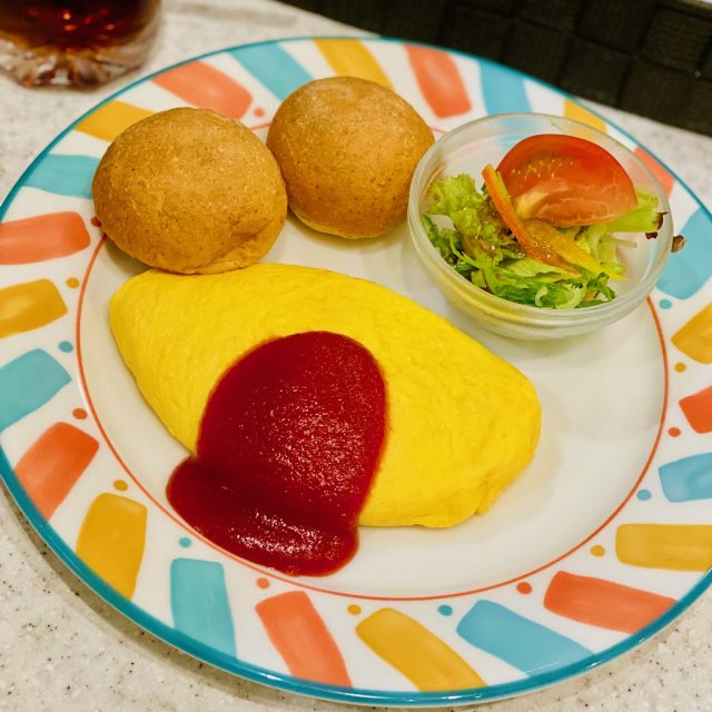 レトロ空間で絶品メニューが味わえる！大阪の「老舗喫茶・洋食店」3選