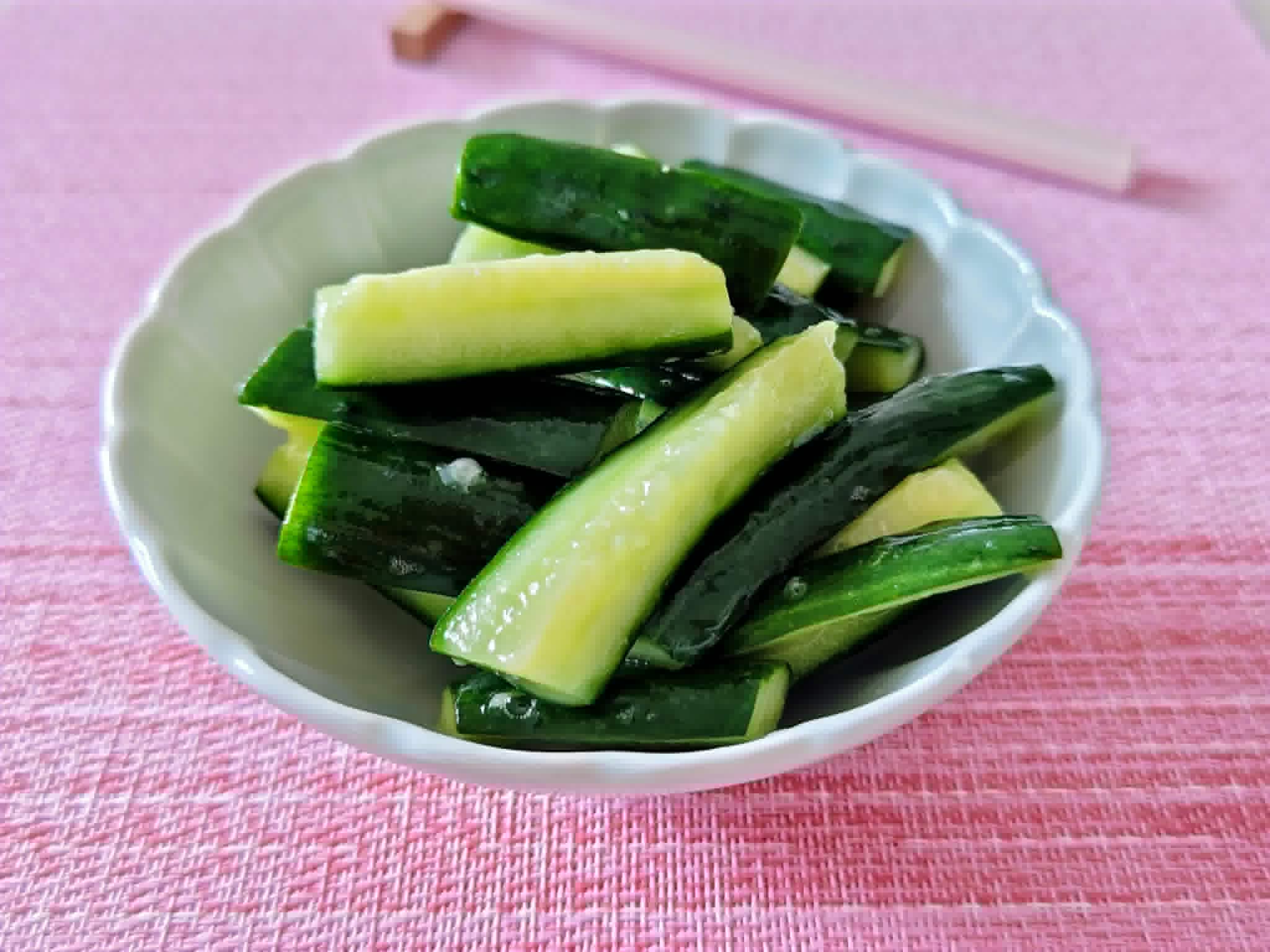 ポリポリ食感がやみつき！「キュウリの浅漬け」2品