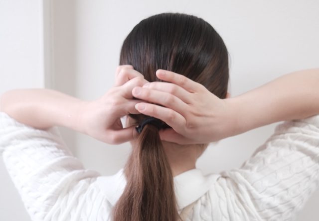 ゴム1本でつくるヘアアレンジ