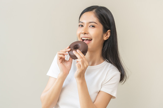 「元気づける」を英語で言うと？