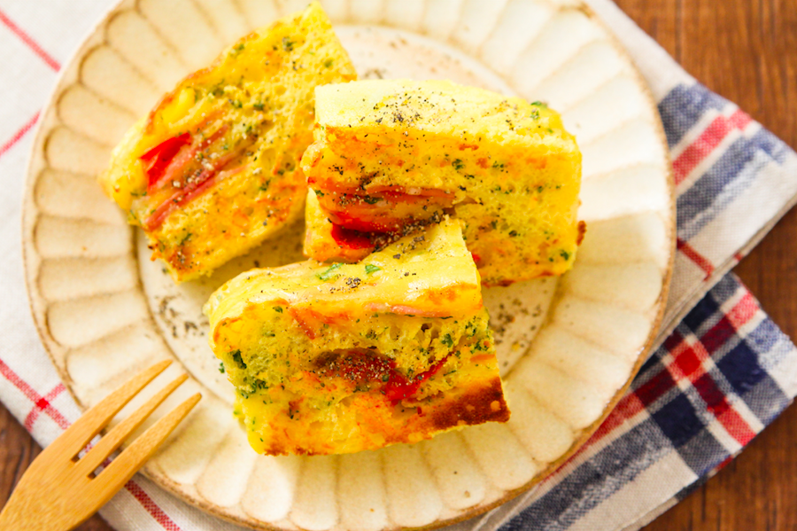 パンを切らした朝に！レンジで完結「ホケミ朝ごはん」レシピ3選