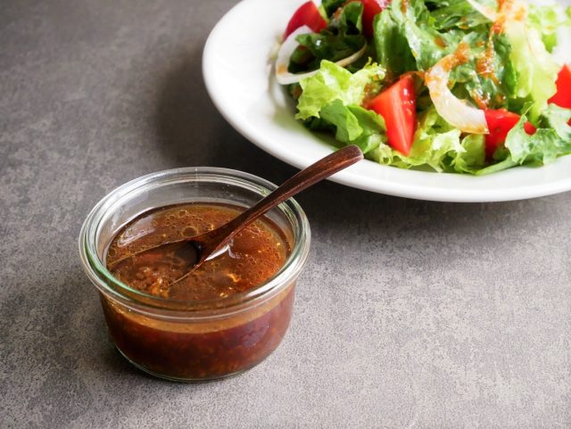 野菜がもっとおいしくなる！混ぜるだけ「手作りドレッシング」レシピ3選