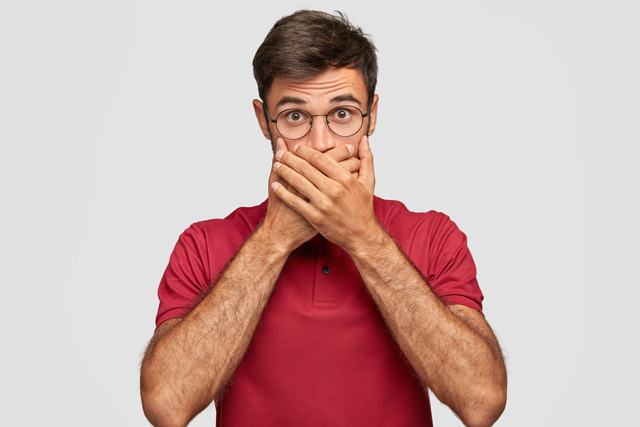 「静かに」を英語で言うと？