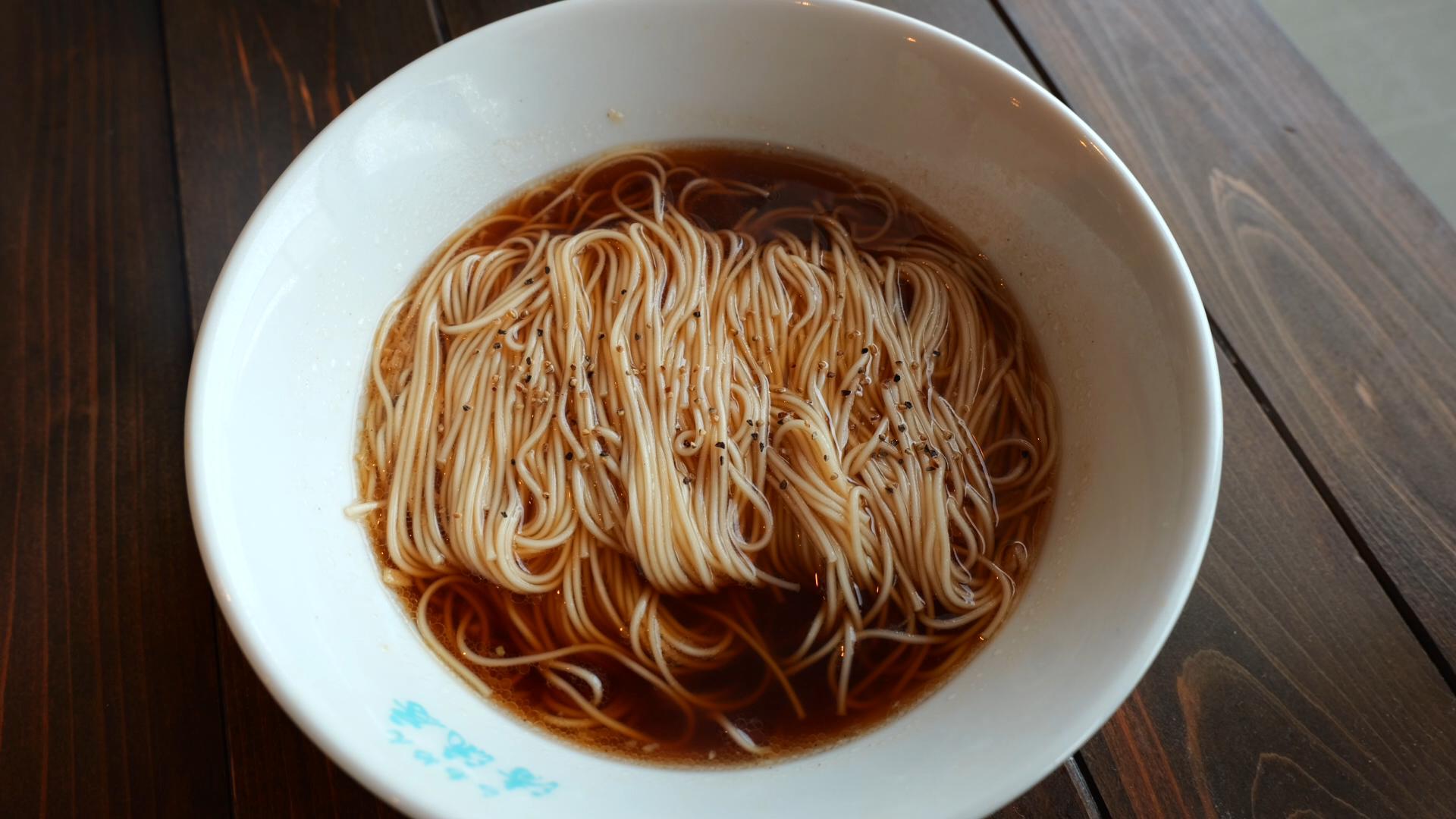 つゆはレンジで簡単！にんにく香る「醤油そうめん」の作り方