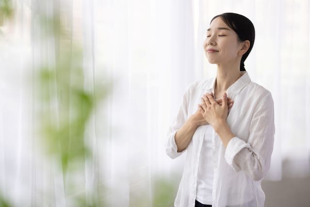 暑いのに朝晩はひんやり…40代から意識したい「秋の自律神経ケア」
