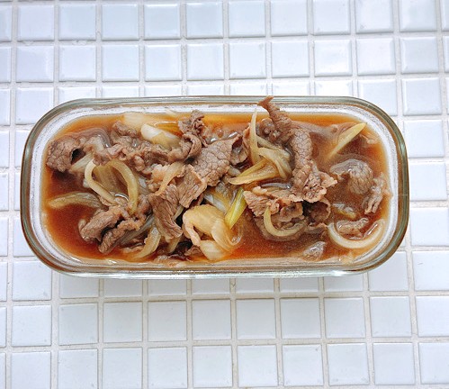 冷凍できて便利！温めてご飯にかけるだけ『牛丼の素』の作り置き