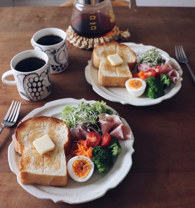 朝ごはん、みんな何食べてる？3人の「いつもの朝食」を拝見