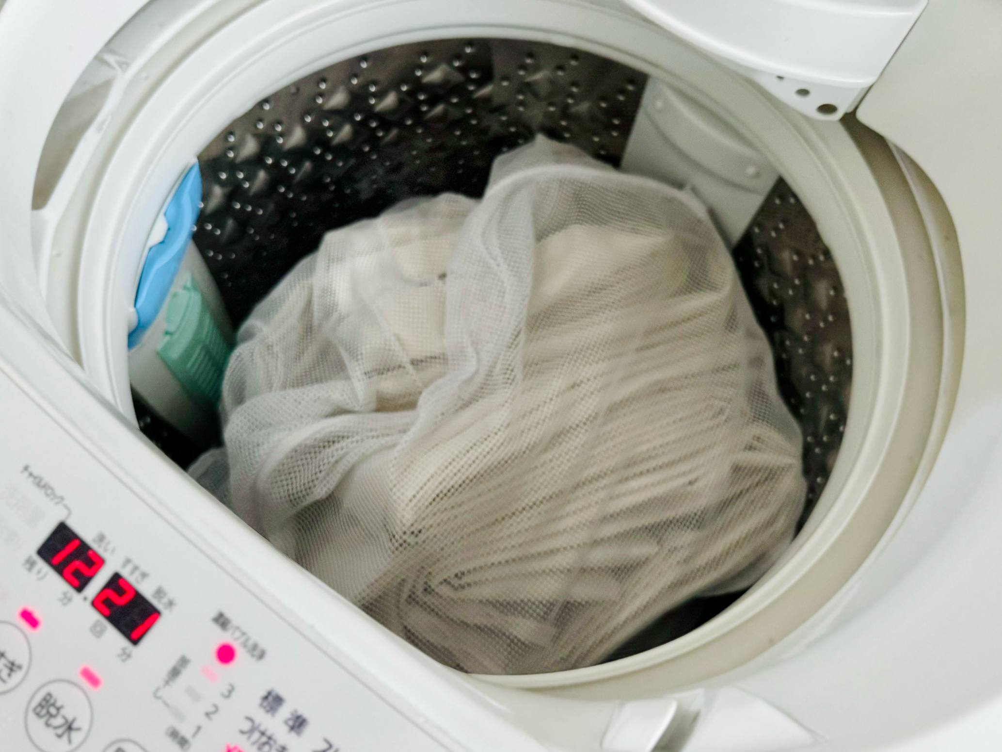汗・皮脂を残さない！夏の寝具の「しまい洗い」簡単3ステップ